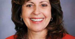 Moon wants changes to Common Core