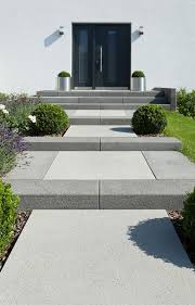 Https Byvaniehrou Sk App Uploads Sites 15 2018 01 Vchod Do Domu 27 Jpg Front Garden Design Front Garden Modern Landscaping