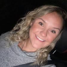 Amanda Nester (@amandanesterrr)