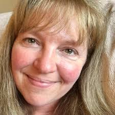 Beth Stanton's Instagram, Twitter & Facebook