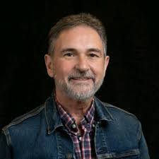 Alex Risso's Instagram, Twitter & Facebook