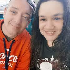 We'll be dishing out host kits with conversation starters, posters,  decorations and a guide to ensure your table's impact is as big as it is  blue-tiful! Designed by mental health experts, our