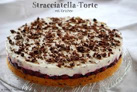 Den kuchen auf einem rost vollständig auskühlen lassen und dann mit puderzucker bestäuben und servieren. Patces Patisserie Stracciatella Torte Mit Kirschen