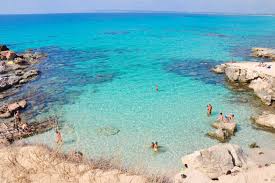 The cove of the dead can be difficult to find, and you must find a small road just before the urban center of mar y land, which is very close to the spot. 10 Best Beaches In Formentera Find The Right Balearic Beach For You Go Guides