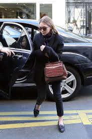 Mary kate cary is a senior fellow for presidential studies at the university of virginia's miller center and a former white house speechwriter for. 3 Classic Shoes Ashley And Mary Kate Olsen Wear Nonstop In 2021 Ashley Olsen Style Olsen Fashion Olsen Twins Style