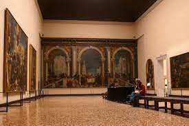 La galería de la academia contiene la mayor colección de arte veneciano de venecia y es una de las pinacotecas más importantes del mundo. La Galeria De La Academia De Venecia
