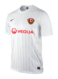Offizielle website des vereins sg dynamo dresden e.v. Dynamo Dresden 2011 12 Away Kit