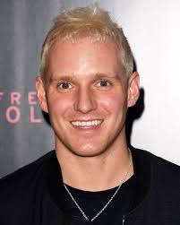 Jamie Lang's Instagram, Twitter & Facebook