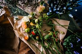 Flowers by frances ⭐ , united states of america, florida, pinellas county, clearwater: The Perks Of Being A Wallflower The Quiet Beauty Of Ruby Barber S Fleeting Floral Arrangements Friends Of Friends Freunde Von Freunden