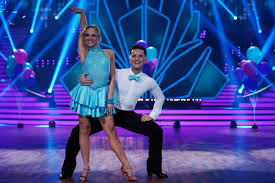 Ausgehend von helmar lerskis herausragender fotoserie verwandlungen durch licht (1935/36) versammelt dieser band porträts aus der zeit der weimarer republik. Let S Dance 2019 Show 2 Ozcan Cosar Und Marta Arndt Starsontv