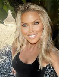 Cheryl Lynne's Instagram, Twitter & Facebook