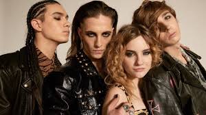 David tattoo man crush everyday music artists tatoos tatting crushes celebrities instagram style. Did You Recognize Him Beautiful As The Sun Has Made Many Women Fall In Love We Saw Him On The Sanremo Stage But Now He Has Changed A Lot Ruetir