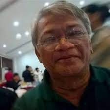 👤 Emma sent you a photo... (like to open)