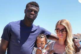 M'baye niang 1 1 date of birth/age: M Baye Niang Je Prefere Etre Ruine Par Une Blanche L Attaquant Senegalais Dement Formellement Ces Propos Culturebene
