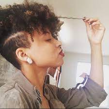 Hair Undercut Afro Curls Naturalhair Ig Afrosheek Undercuts Are Winning Curly Natural Hair Styles Curly Hair Styles Curly Hair Styles Naturally