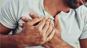 Sakit perut sebelah kanan bisa disebabkan oleh berbagai kondisi. 10 Penyakit Penyebab Nyeri Dada Sebelah Kanan