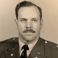 Darrell Bradshaw's Instagram, Twitter & Facebook