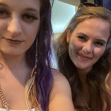 Victoria Taylor and Devon Sellers's Wedding Website