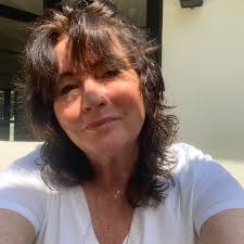 Ruth Sadler's Instagram, Twitter & Facebook