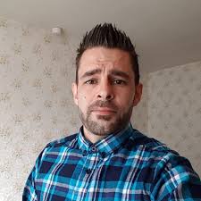 Stream Benjamin Keating music