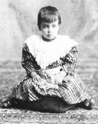 His work embraces the character of unreality in all literature. Jorge Luis Borges Ficciones Masterpieces Of World Literature Spring 2014 2015