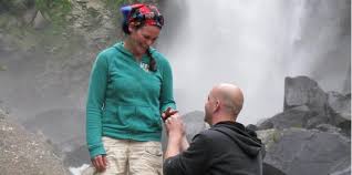 Woman Looks for Couple Whose Engagement She Photographed 10 Years Ago