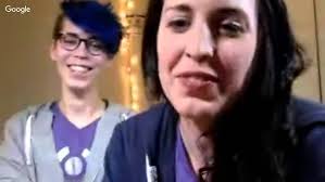 Live Hangout with Amanda Saenz and Emily Quinn!