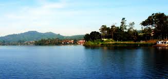 Curug atau air terjun merupakan salah satu objek wisata alam yang kerap jadi primadona di berbagai daerah, termasuk di sumedang. Siapkan Kamera Abadikan Sunset Di Waduk Situ Sedong Travelingcirebon Com