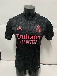 Shop your new 16/17 real madrid soccer jersey on website realmadridplayershop.com! Adidas Real Madrid Third Jersey Aeroready 20 21 Black Pink Size Man Small Only 191980663221 Ebay