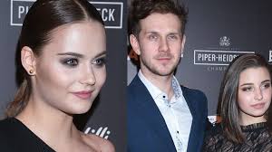 Joanna opozda i antoni królikowski wrócili do siebie! Antoni Krolikowski Z Nowa Dziewczyna Na Sciance A Obok Jego Eks W Mega Obcislej Sukience Tez Nie Byla Sama