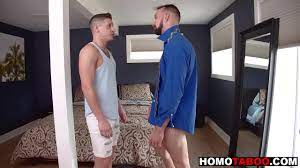 Straight guy seduced & fucked by his stepbrother - XVIDEOS.COM