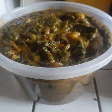 Ekwang, also known as ekpang nkukwo, is made of freshly grated cocoyam, then wrapped in leafy greens and slowly simmered with various types of fresh or smoked meat, fish, crayfish. Chop O Clock Ekpang Nkukwo Special Order For Your Facebook