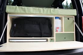 Optez Pour La Box Baroudeur Kit De Camping Pour Voiture Camp In Box Caravanes De Camping Kangoo Amenage Amenagement Camionette