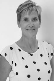 Agent profile for Sharon Rusche