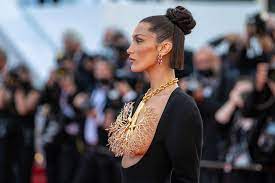 Los angeles, california native bella hadid is a social media sensation boasting over 43 million bella has worked with top photographers including luigi and iango, mario sorrenti, steven meisel, inez. Unccsvnrbi06vm
