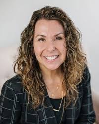 Dana Mccray's Instagram, Twitter & Facebook