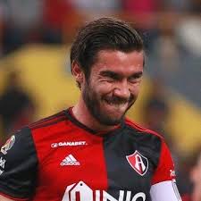 El fubtolista auriazul dijo que se quedó con un sabor amargo por el empate ante atlas. Pumas Hace Oficial El Fichaje De Juan Pablo Vigon Soy Futbol