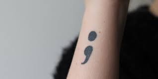 Die setzung eines semikolons liegt weitgehend im ermessen des. Semikolon Tattoo Seine Wahre Bedeutung Desired De