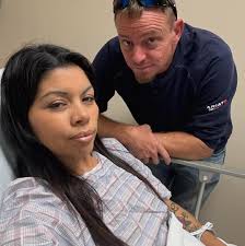 Six children are praying for one miracle — that their mom survives the  battle she never imagined facing: stage-four pancreatic cancer that has  upended their entire world. Veronica Spence has been hospitalized