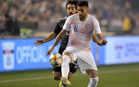 This marzipan is very special! West Ham Consider Mega Offer To Sign Alaves Defender Maripan Thisisfutbol Com