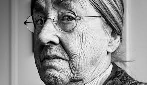 In zijn 'rare autootje' eert Piet de Amerikaanse achterneef die hem  bevrijdde