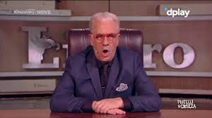 Chiedono le dimissioni di conte e azzolina. Crozza Feltri Kamala Che Guida L America Le Donne Che Guidano Portano Sempre Sventure Youtube