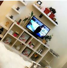 O Xrhsths توصيل ايكيا Sto Twitter طاولة التلفزيون 245 ريال الرف فوق التلفزيون 32 ريال الرف الطويل المقسم باليسار 199 ريال الطاولة الدائريه 79 ريال