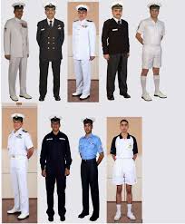 The dinner dress blue jacket and dinner dress white jacket are seasonal variations on a uniform for formal black tie events, where the proper civilian dress would be a tuxedo. Uniform Icg