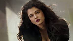 2 Actresses That This Former Miss World Aishwarya Rai Can T Stand Aishwarya Rai Aishwarya Rai Bachchan Actresses