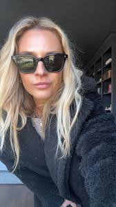 Sharing my favorite shoes and what I think is worth investing in. These are  the shoes I reach for over and over again and are, in my opinion, the ones  worth spending