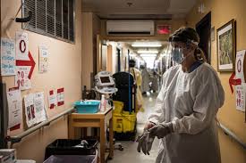 Le point de presse de la directrice régionale de la santé publique de montréal, dre mylène drouin. Cinq Jours En Zone Rouge La Presse