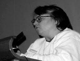 SLÄKTFORSKARNYTT Är CD-R och CD-WR något för oss släkt- forsk- are? Rapport  från årsmötet