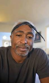 Who can recognize this great legend? Let's see in the comment session  below, most people don't know the name of this guy.