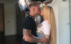 Chelsea, ken, skipper en meer. Barbie Ziet Het Leven Weer Zitten Met Hulp Van Haar Vriend Jeffrey Indebuurt Den Haag